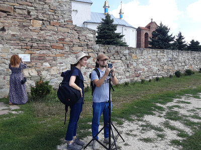 У процесі зйомок околиць монастиря