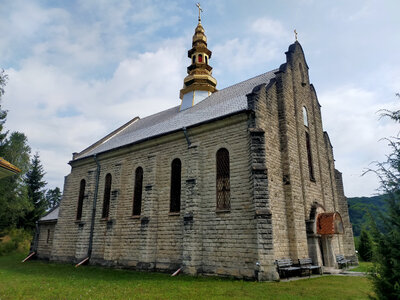 Загальний вигляд церкви в Підвисокому